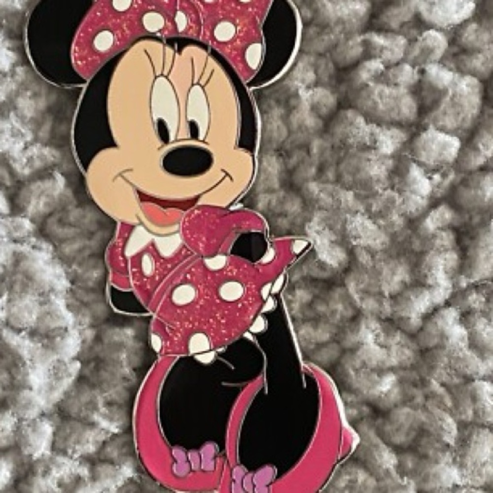 Silver w/Pink & Black Disney Minnie Mouse Keychain